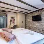 Bed and Breakfast Old Town Matushko