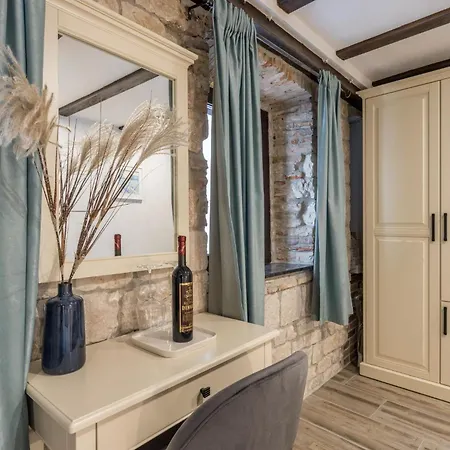 Old Town Matusko Bed & Breakfast