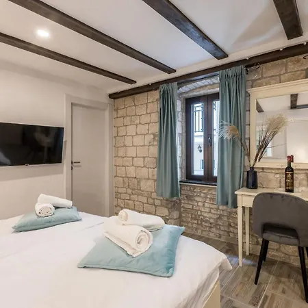 Bed & Breakfast Old Town Matushko