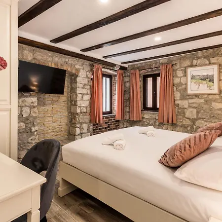 فندق مبيت وإفطار Old Town Matushko