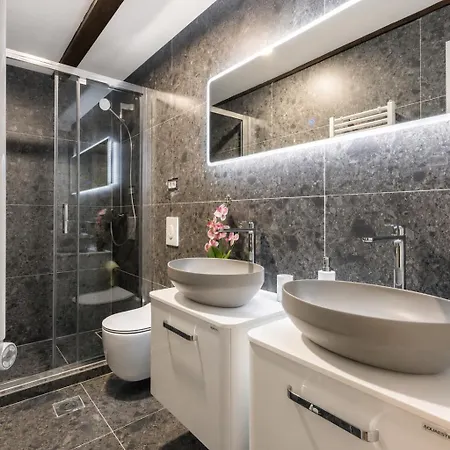 Bed & Breakfast Old Town Matushko 3*