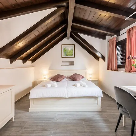 Old Town Matushko Bed & Breakfast Split