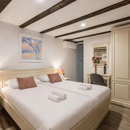 Old Town Matushko Bed & Breakfast 3*