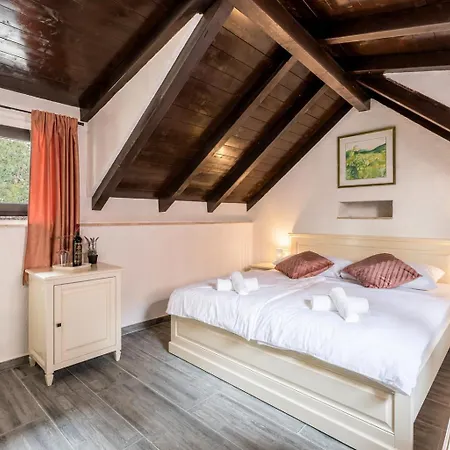 Bed & Breakfast Old Town Matushko