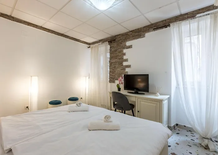 Old Town Matusko Split