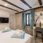 Bed & Breakfast Old Town Matushko