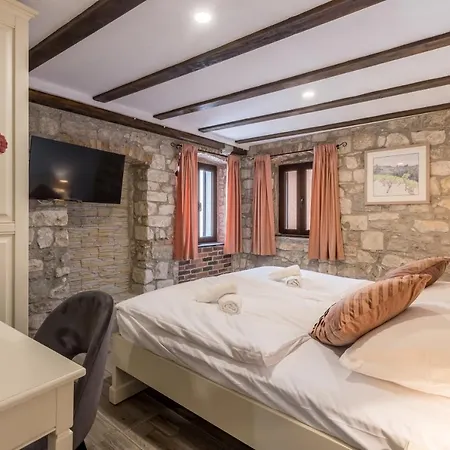 Bed & Breakfast Old Town Matusko *