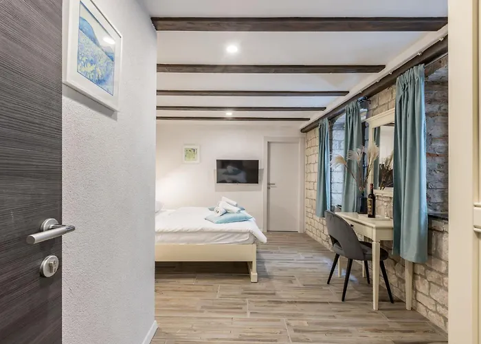 Old Town Matusko Bed & Breakfast 3*