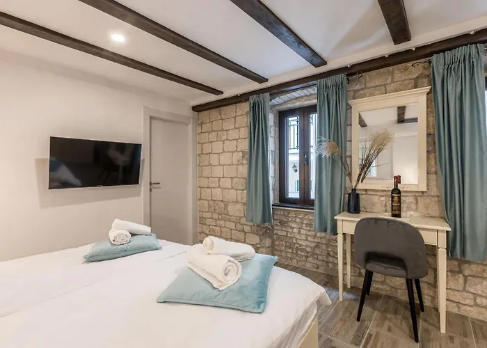 Bed & Breakfast Old Town Matusko