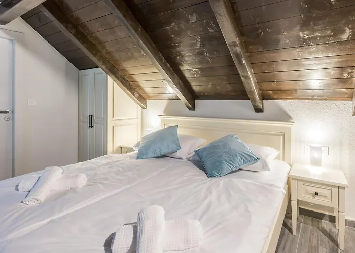 Old Town Matusko Bed & Breakfast 3*